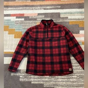 John Wayne stock and supply quarter zip sz Lrg